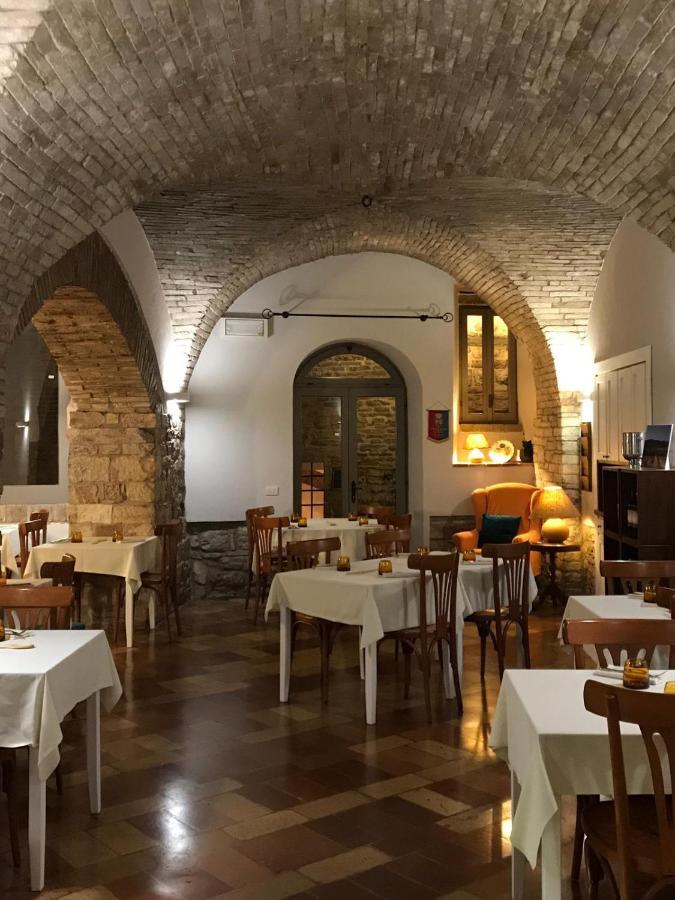 Hotel La Fortezza อัสซิซี ภายนอก รูปภาพ