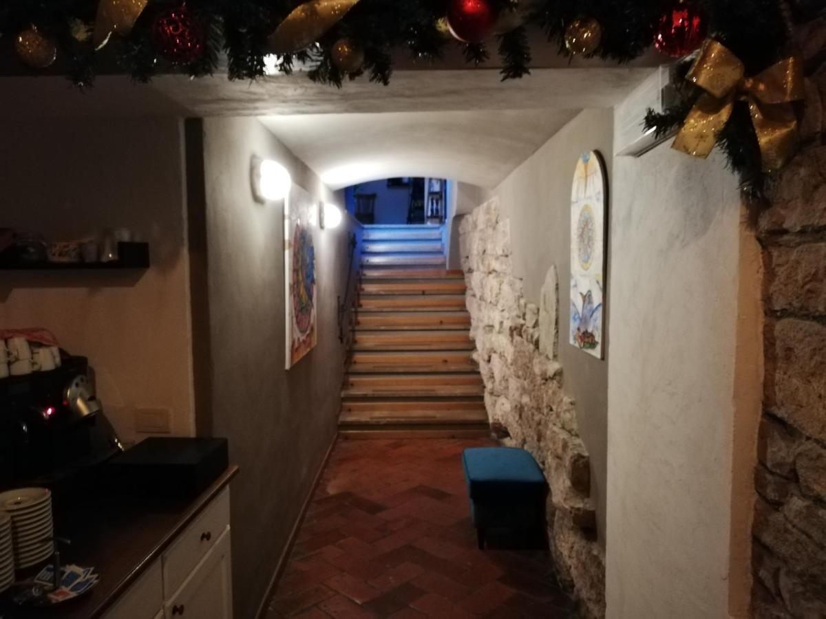 Hotel La Fortezza อัสซิซี ภายนอก รูปภาพ