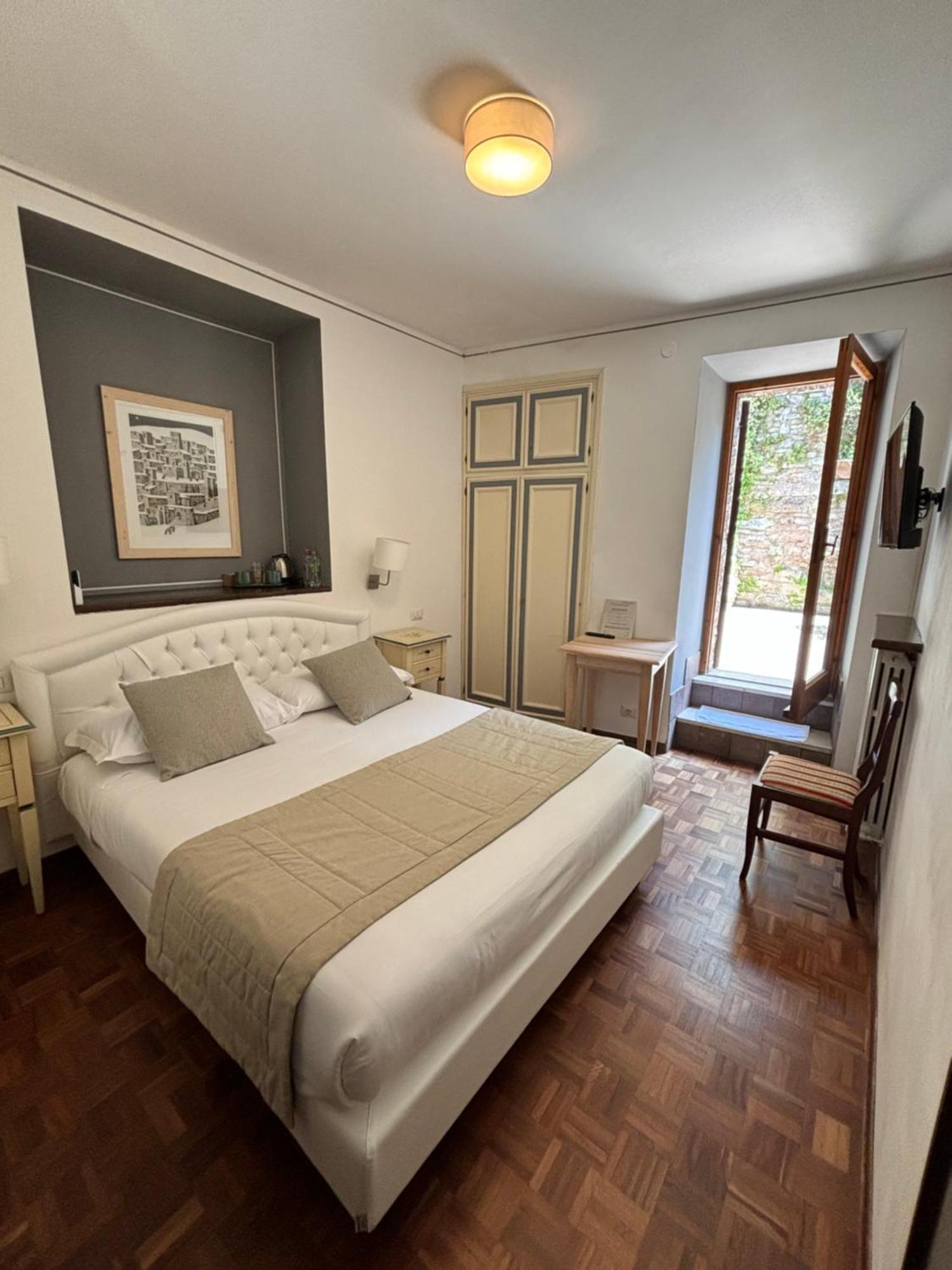 Hotel La Fortezza อัสซิซี ภายนอก รูปภาพ
